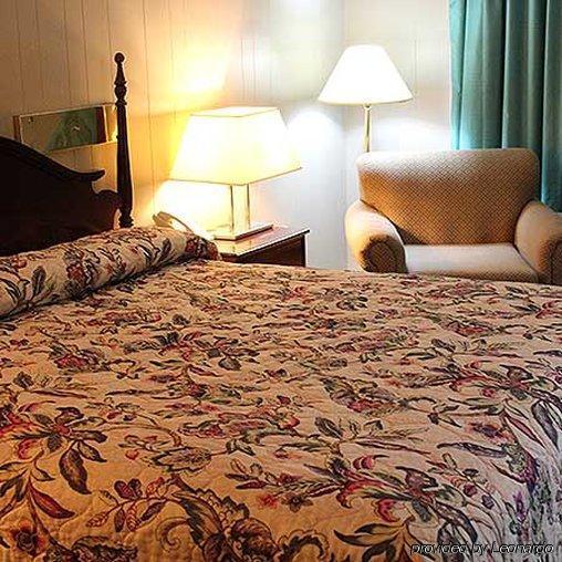 Colonial Hotel Franklin